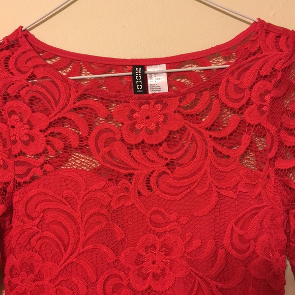 Divided red lace dress size 4 - Picture 2 of 4